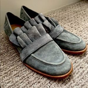 Pour La Victoire Women's Tenley Loafer Flat, never used